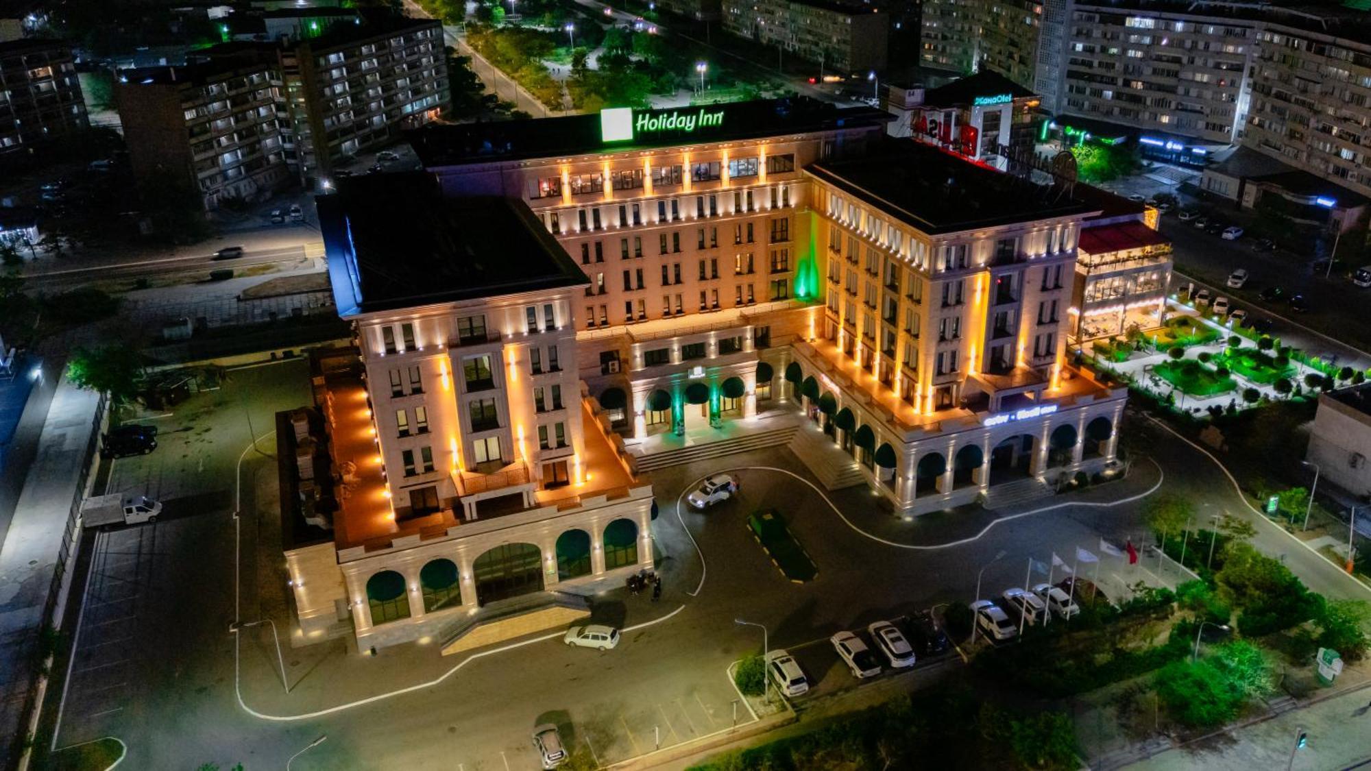 Holiday Inn Aktau By Ihg Hotel 4*