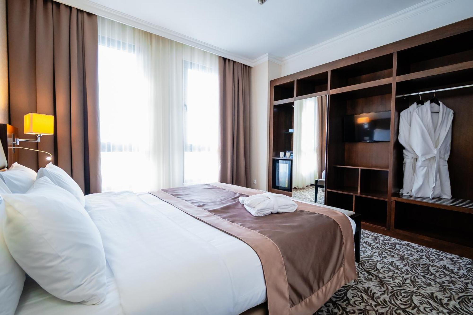 Hotel Holiday Inn Aktau By Ihg