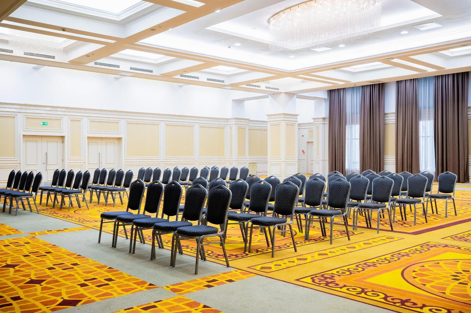Hotel Holiday Inn Aktau By Ihg